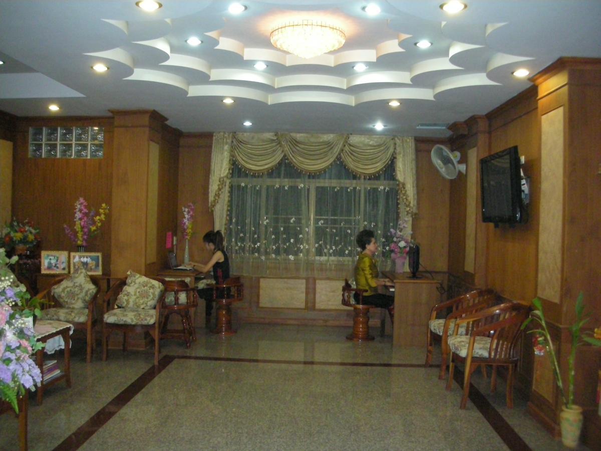 Veerasuda Condotel Ratchaburi Luaran gambar