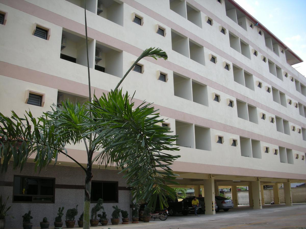 Veerasuda Condotel Ratchaburi Luaran gambar