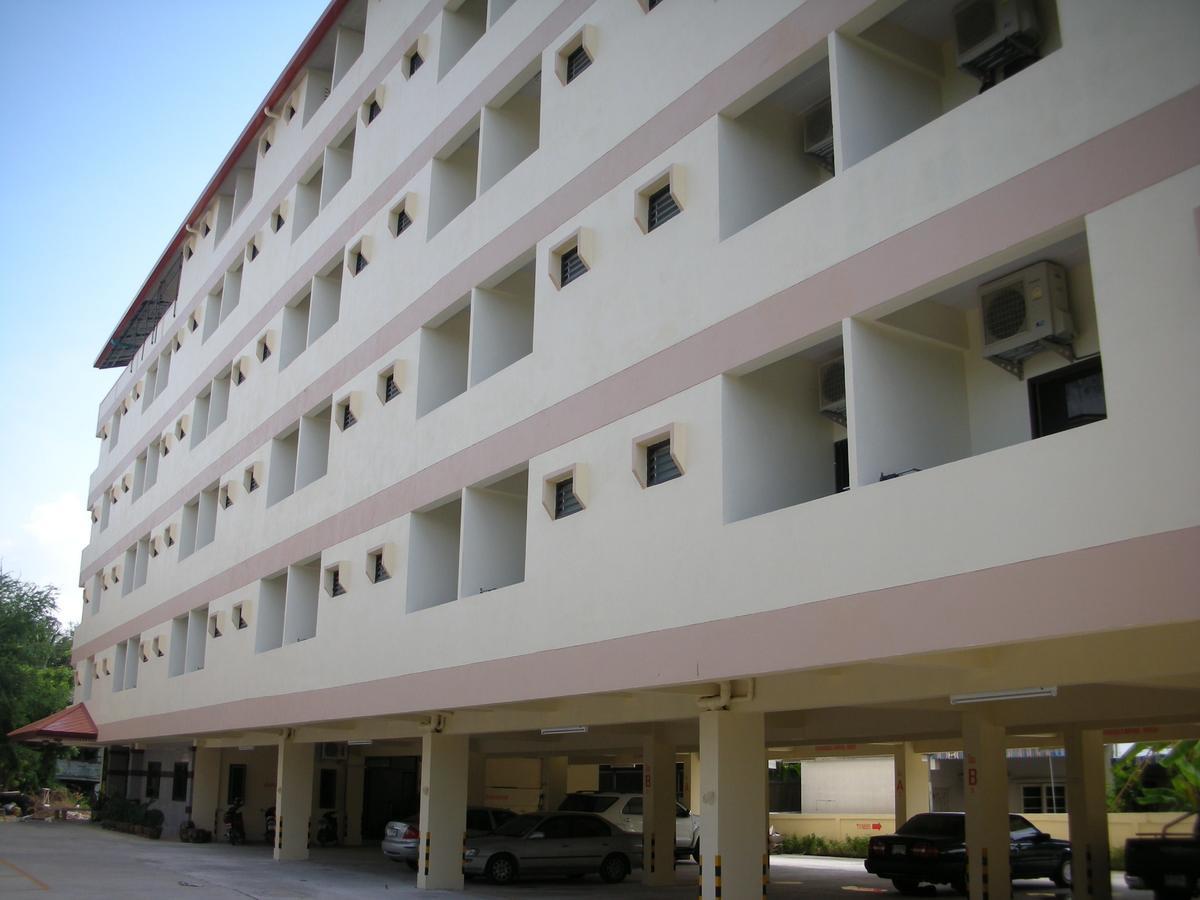 Veerasuda Condotel Ratchaburi Luaran gambar