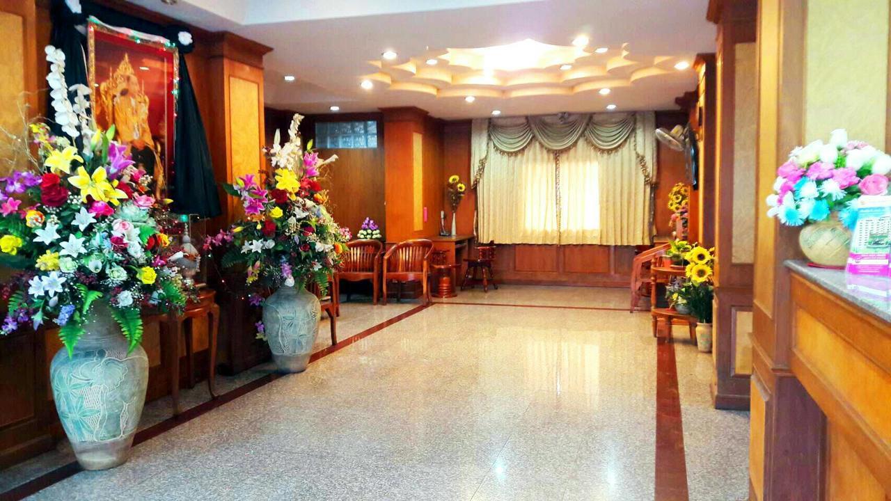 Veerasuda Condotel Ratchaburi Luaran gambar