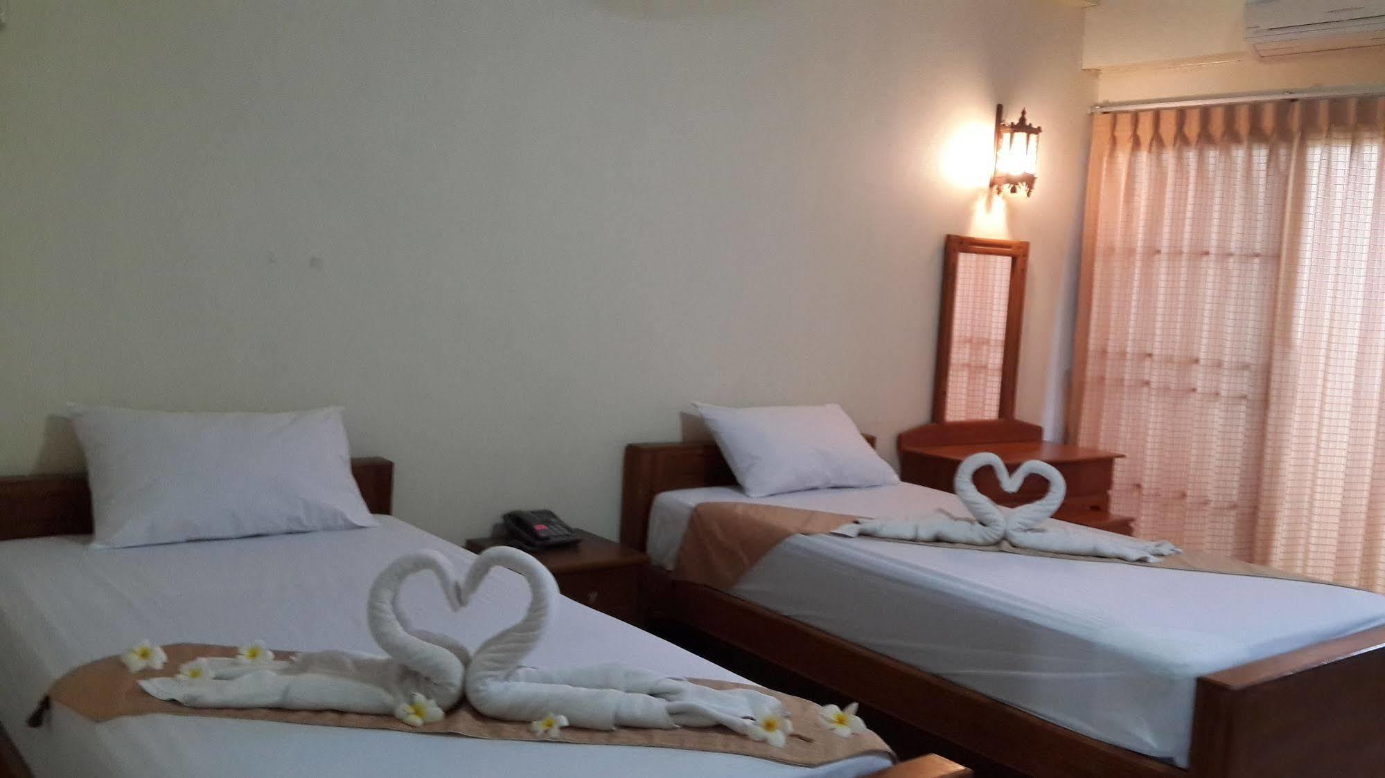Veerasuda Condotel Ratchaburi Luaran gambar