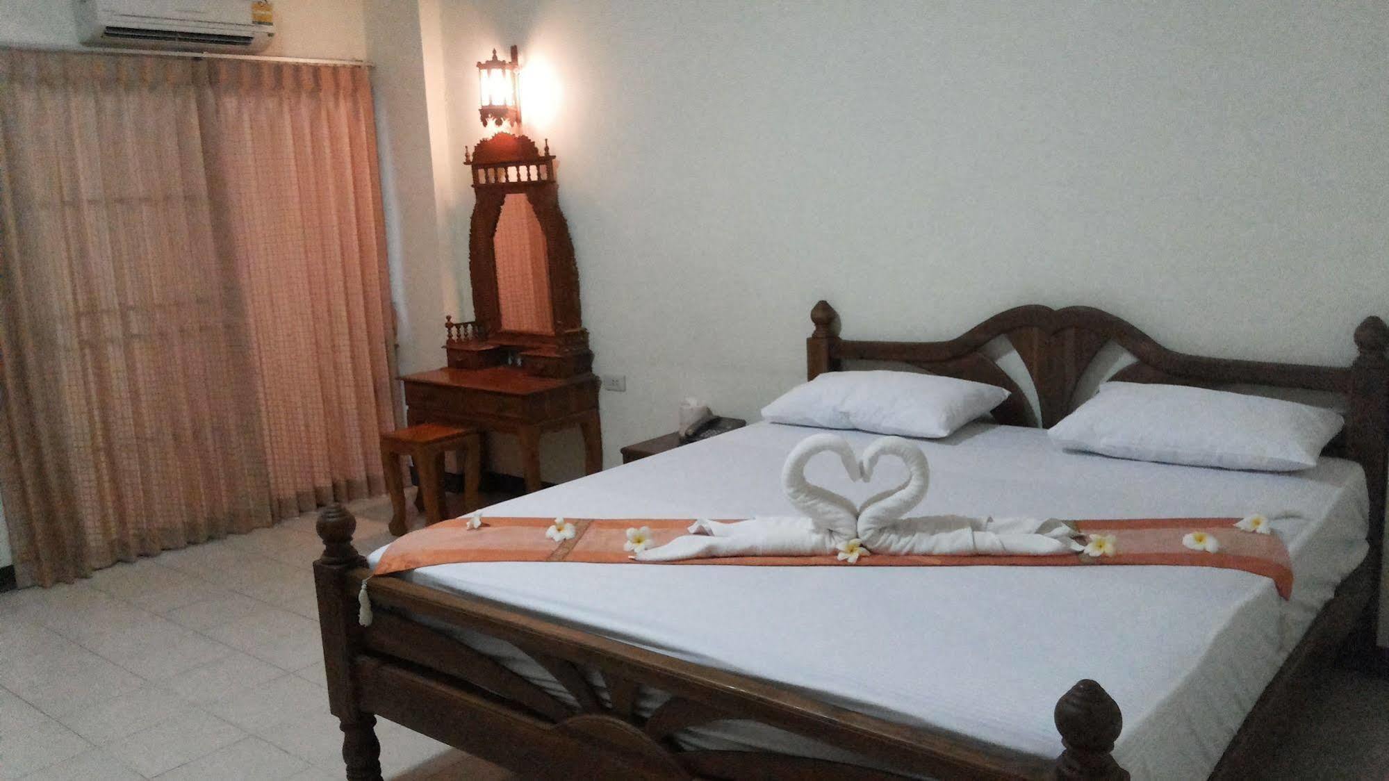 Veerasuda Condotel Ratchaburi Luaran gambar
