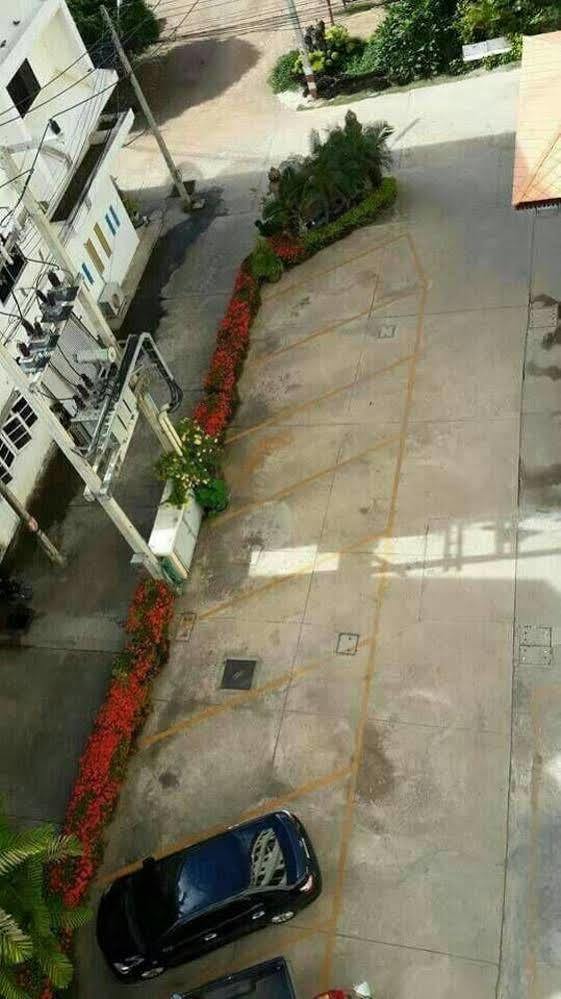 Veerasuda Condotel Ratchaburi Luaran gambar