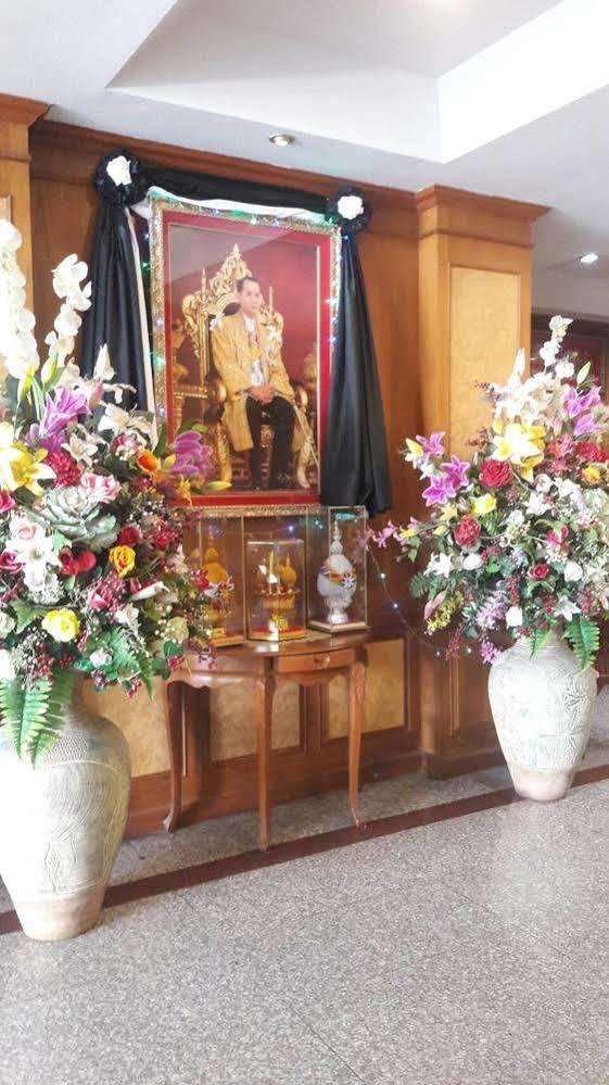 Veerasuda Condotel Ratchaburi Luaran gambar